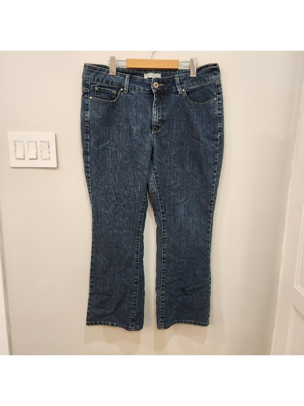 Lee Riders Women's Bootcut Jeans Size 36x29 Blue Denim Stretch Boot Cut Leg